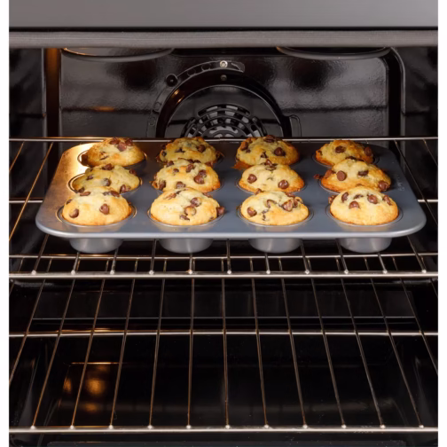 GE Appliances GGF600AVSS Free-Standing Gas Convection Range - Image 8